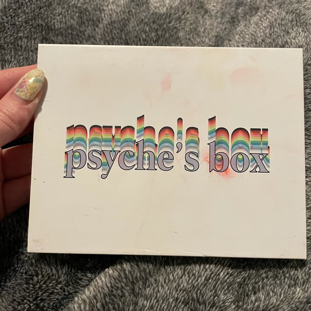 Claropsyche Psyche’s Box Palette